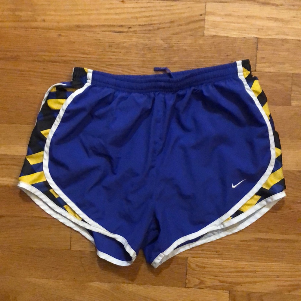 Nike running short